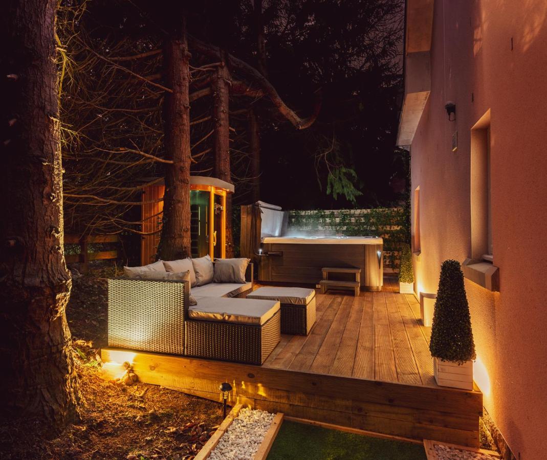 Pink Spa Nest Blairgowrie and Rattray Exterior foto